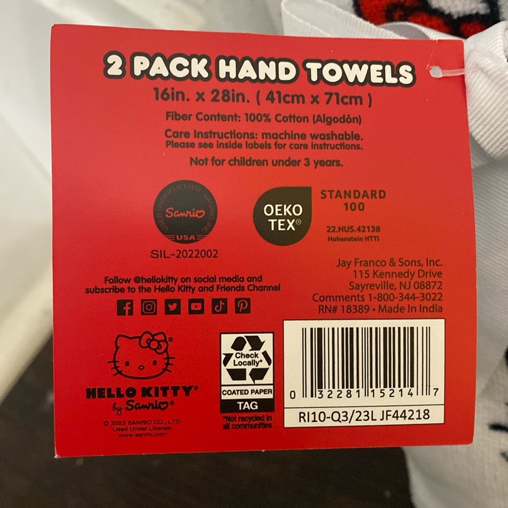 Hello Kitty Valentines Black White Hand Towel 2 Pack - Picture 4 of 6